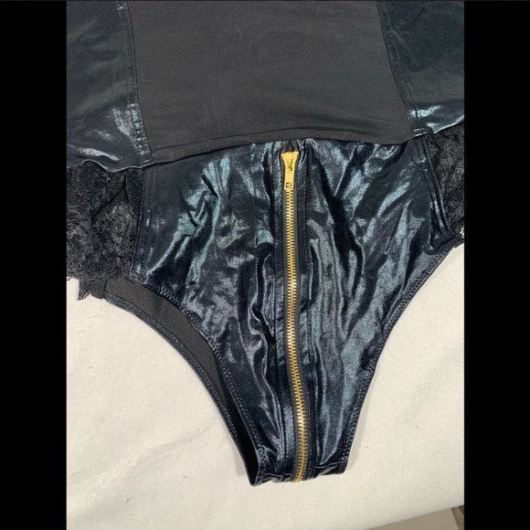 NIB Ann Summers‎ Tasha Faux Leather Bodysuit in Black [SZ XXL (20/22 US) ] - Picture 7 of 8